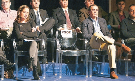 004nac26fot9.jpg