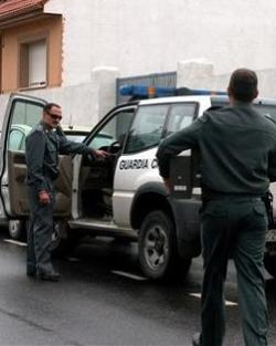 Agentes de la Guardia Civil.