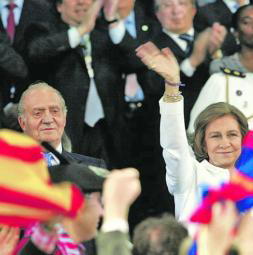 ROBER SOLSONA Los Reyes, durante la pitada en Mestalla