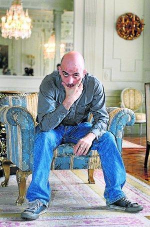 Retrato de Saviano, ayer, en el Palacio de la Magdalena. / A. FERNÃNDEZ Retrato de Saviano, ayer, en el Palacio de la Magdalena. / A. FERNÃNDEZ