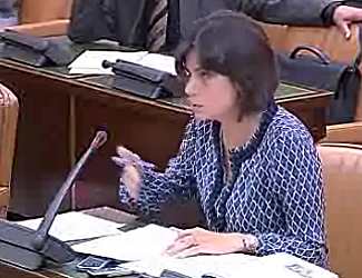 La congresista nacionalista Montserrat Surroca, durante su interpelación a la defensora del Pueblo, en la Comisión Mixta celebrada este jueves en el Congreso (Foto: VÃdeo). La congresista nacionalista Montserrat Surroca, durante su interpelación a la defensora del Pueblo, en la Comisión Mixta celebrada este jueves en el Congreso (Foto: VÃdeo).