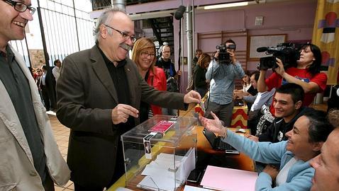EFE/Josep LluÃs Carod-Rovira, vota en la consulta popular sobre la independencia en Tarragona EFE/Josep LluÃs Carod-Rovira, vota en la consulta popular sobre la independencia en Tarragona