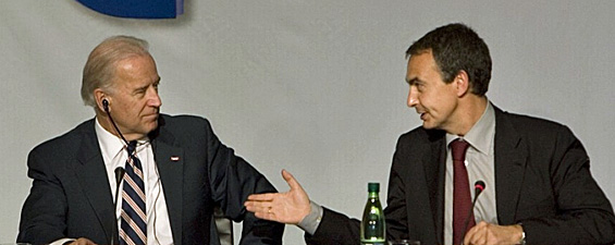 El vicepresidente de los Estados Unidos, Joseph Biden, y el presidente del Gobierno de España, José Luis RodrÃguez Zapatero, en una imagen de archivo (Foto: whitehouse.gov). El vicepresidente de los Estados Unidos, Joseph Biden, y el presidente del Gobierno de España, José Luis RodrÃguez Zapatero, en una imagen de archivo (Foto: whitehouse.gov).