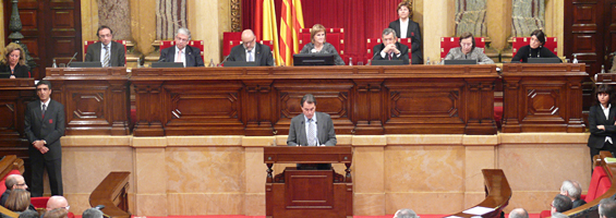 Artur Mas, durante su discurso como candidato a presidir la Generalidad de CataluÃ±a (Foto: LVdB).